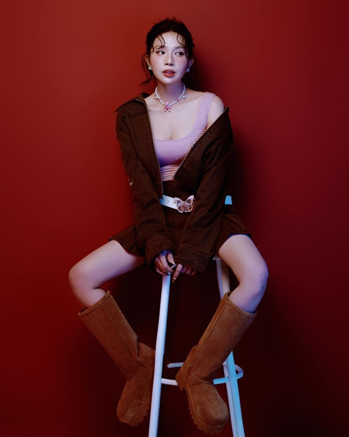 Khả Như có gu thời trang đa dạng. Ảnh: FB Khả Như.