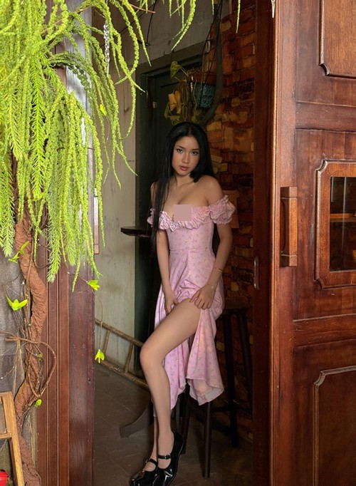 Quỳnh Hương kín tiếng về chuyện tình cảm trong 10 năm qua. Ảnh: FB Quỳnh Hương.