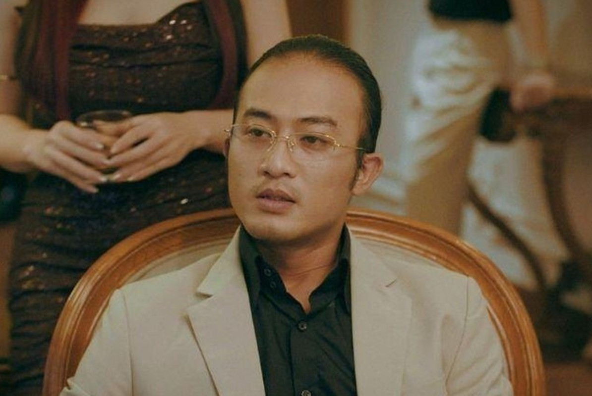 Trước ồn ào, Doãn Quốc Đam khá nổi tiếng màn ảnh nhỏ ít năm trở lại đây. Anh từng đóng Quỳnh búp bê, Mê cung, Hướng dương ngược nắng, Thương ngày nắng về, Hương vị tình thân, Phố trong làng, Độc đạo. Ảnh: Fanpage VTV Awards