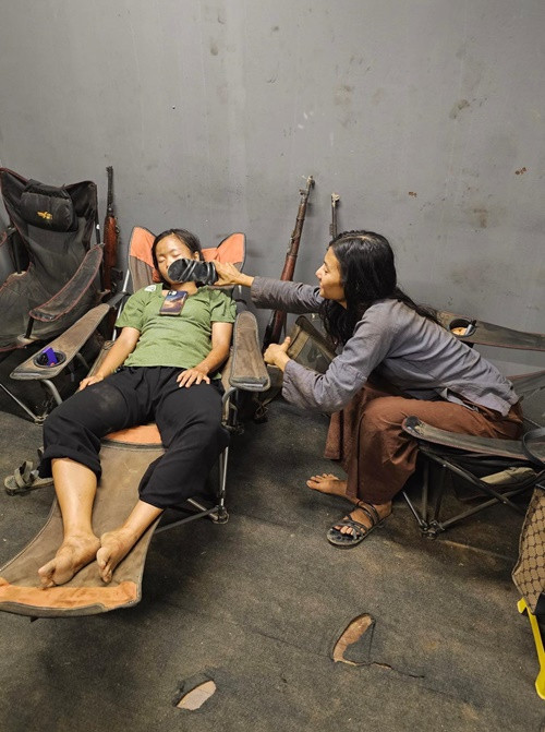 Các nữ diễn viên phim Địa đạo: Mặt trời trong bóng tối chưa có nhiều kinh nghiệm diễn xuất nhưng lăn xả hết mình vì vai diễn. Ảnh: FB Khánh Ly.