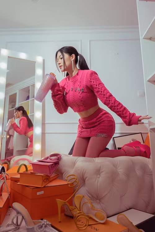 Năm 2021, Ngọc Thanh Tâm ngầm phủ nhận hẹn hò Khải Đăng khi trên trang cá nhân, cô viết: "Sau 1 giấc ngủ trưa dậy tự dưng có bồ".