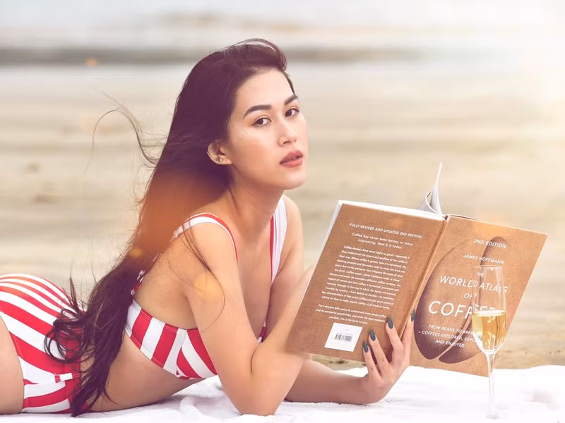 Ngọc Thanh Tâm giữ được vóc dáng săn chắc, gợi cảm ở tuổi 32.