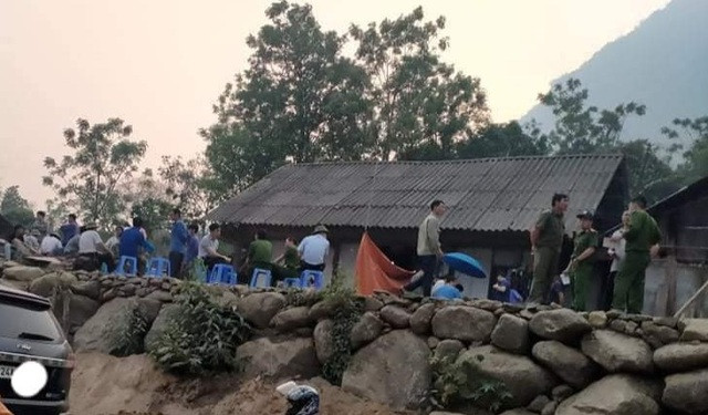 Tho khoan da sat hai, phi tang xac cu ba vao be nuoc o Lao Cai