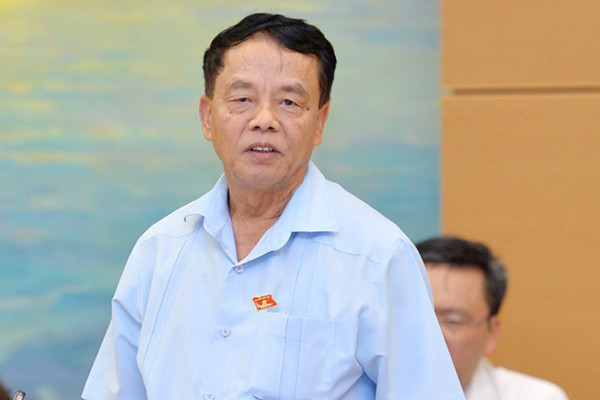  Chủ nhiệm Ủy ban Quốc phòng - an ninh Võ Trọng Việt: Sinh: 1957, quê Đức Thọ, Hà Tĩnh. Chức vụ: Ủy viên Trung ương Đảng: Khóa XI, XII; Ủy viên Ủy ban Thường vụ Quốc hội: Khóa XIII, XIV; Thượng tướng, Chủ nhiệm Ủy ban Quốc phòng và An ninh của Quốc hội; Đại biểu Quốc hội: Khóa XII, XIII, XIV. Trình độ lý luận chính trị: Cao cấp. Trình độ chuyên môn: Đại học. 