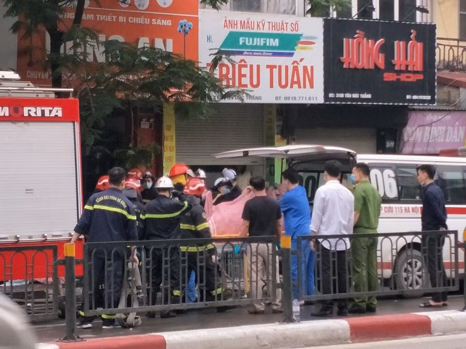 Chu tich Ha Noi chi dao dieu tra vu chay tren pho Ton Duc Thang