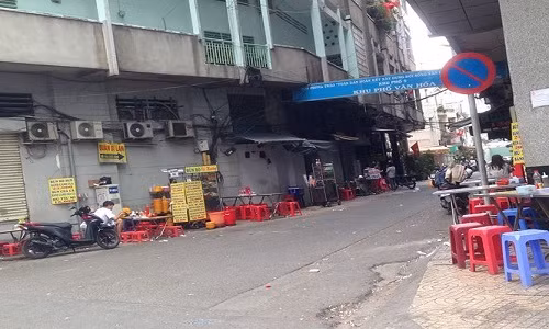 Quán lề đường phục vụ xuyên tết