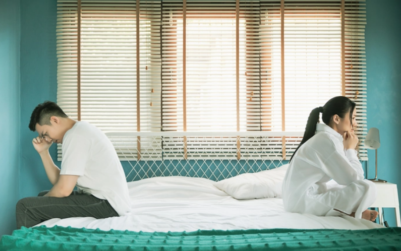 Sau chuyen ve que, toi nay sinh nghi ngo ve chong minh