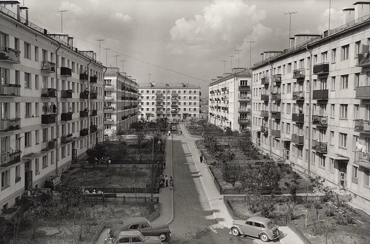 Can canh dien mao thu do Moscow thay doi theo thoi gian-Hinh-9