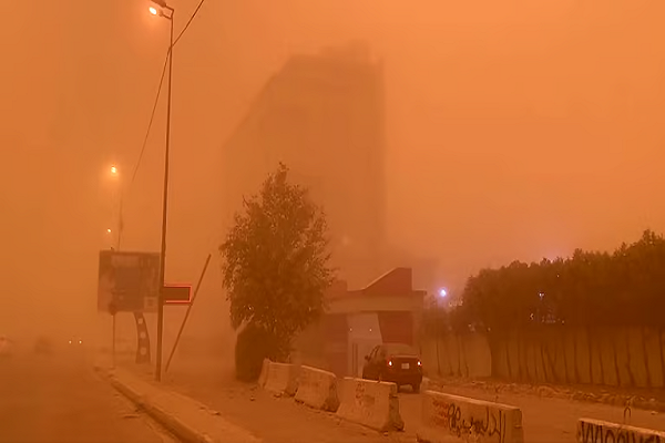 Nhin lai nhung tran bao cat kinh hoang tren the gioi