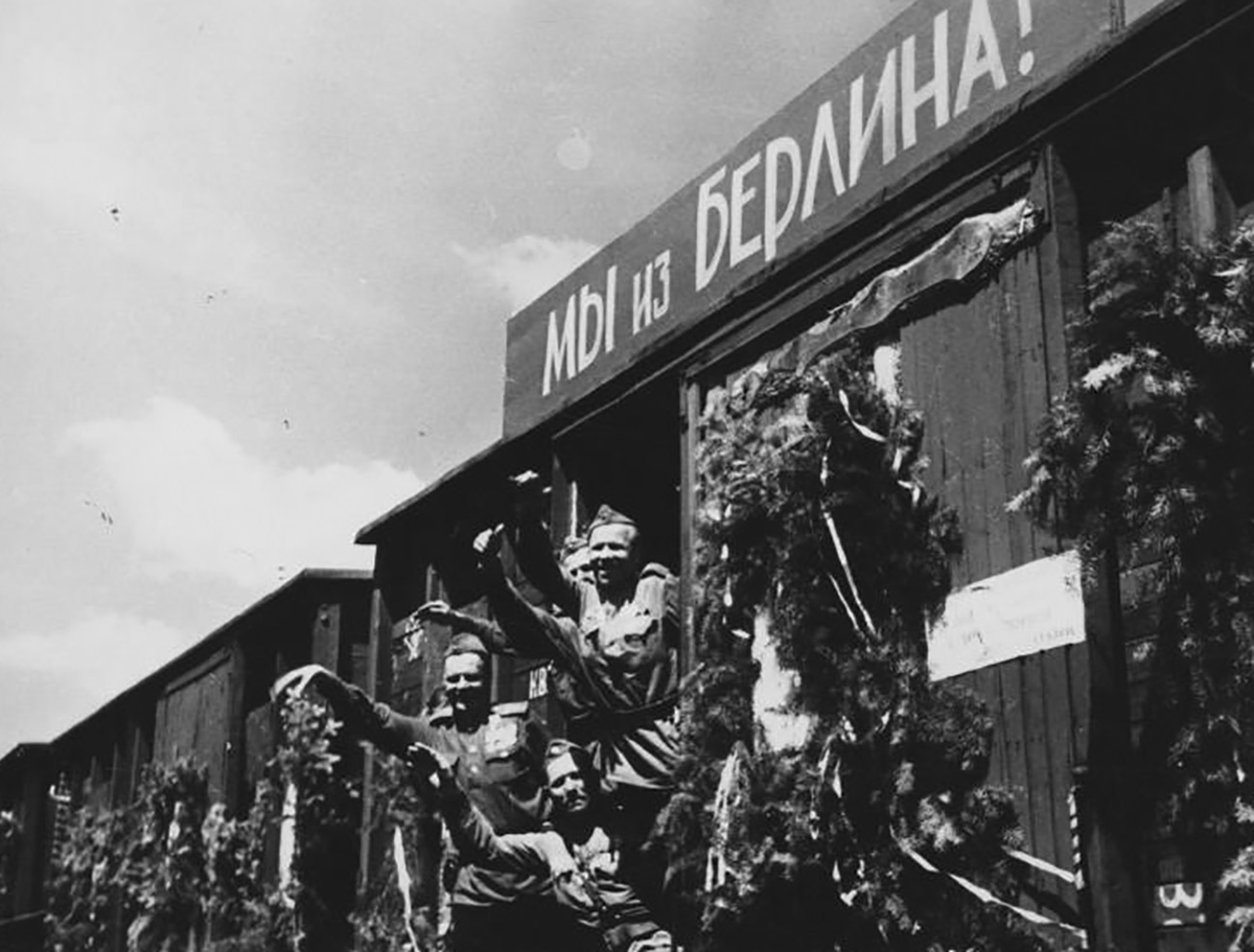 Những người lính bắt đầu trở về nhà.