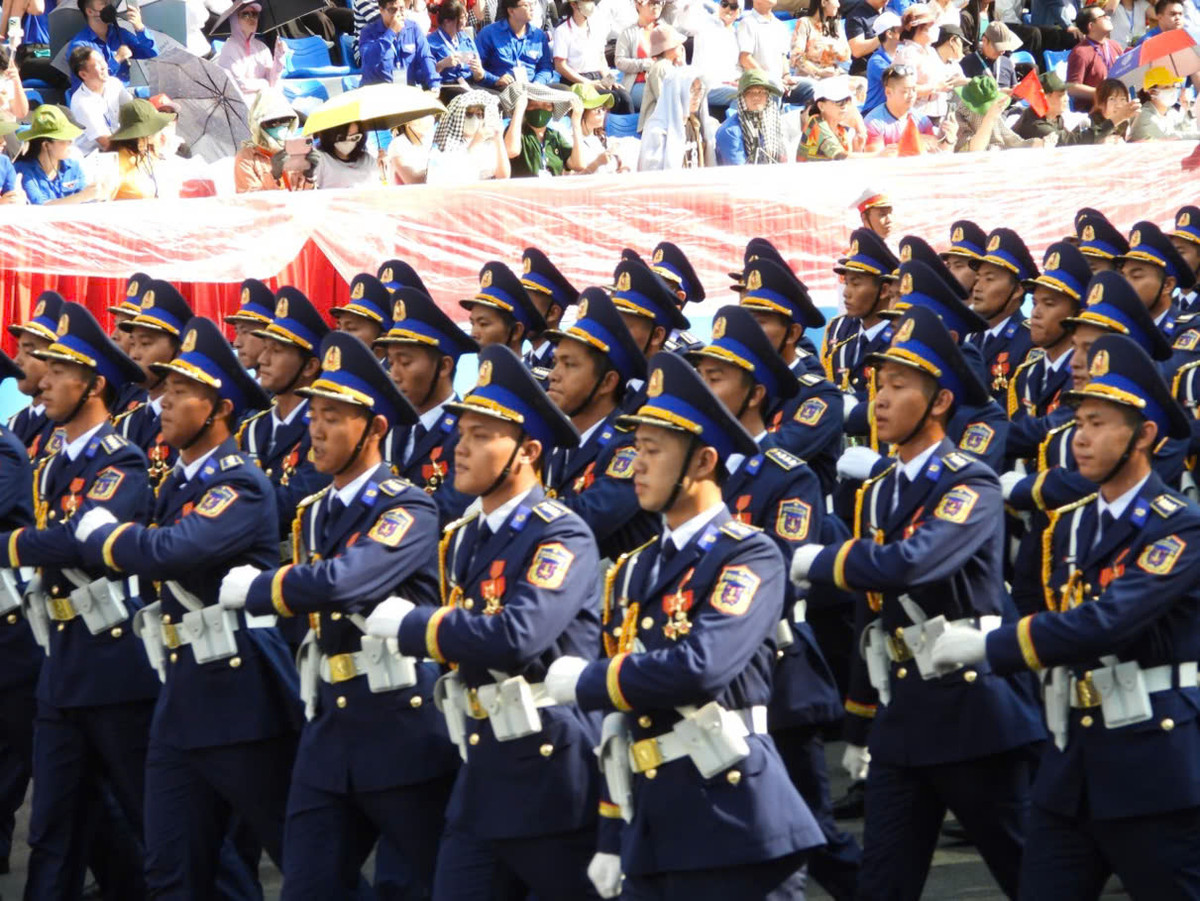 Khối sĩ quan cảnh sát biển đại diện cho lực lượng thực thi pháp luật, bảo vệ an ninh quốc gia và chủ quyền trên biển