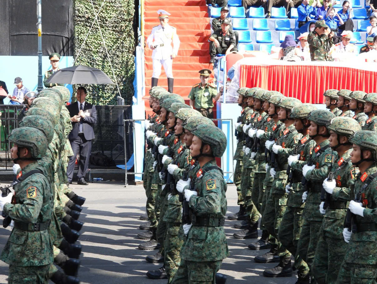 Khối chiến sĩ tác chiến điện tử.