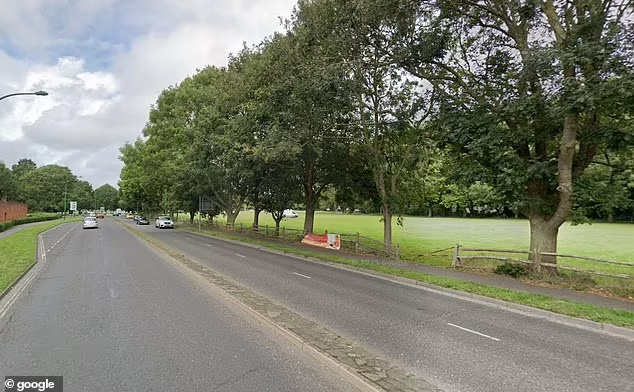 Rung dong vu nu sinh 15 tuoi bi cuong buc tren canh dong