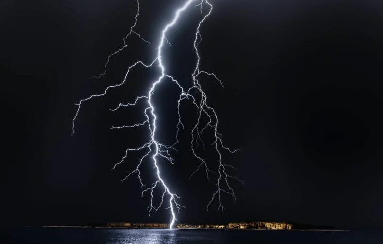 Dang hai la chanh, nguoi dan ong bi set danh tu vong-Hinh-2