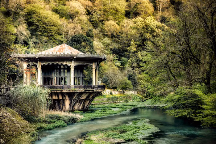 Một nhà ga xe lửa cũ tuyệt đẹp. Bức ảnh do nhiếp ảnh gia James Kerwin ghi lại.