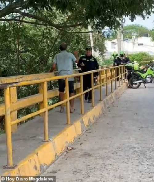 Rung minh phat hien thi the nha khoa hoc trong vali-Hinh-2