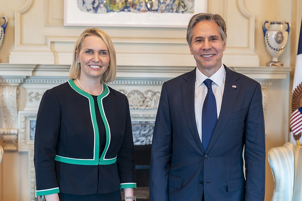 Chan dung nu Dai su My tai Ukraine xin tu chuc-Hinh-12