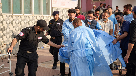 Khu nghỉ dưỡng ở Kashmir bị tấn công, nhiều du khách thiệt mạng - Hình 2 Khu nghi duong o Kashmir bi tan cong, nhieu du khach thiet mang-Hinh-2