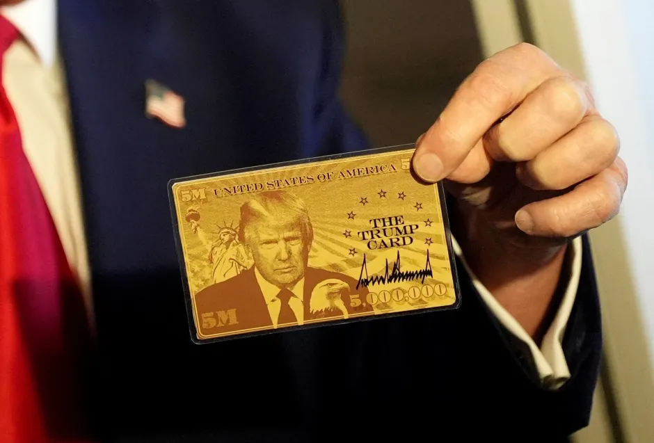 “The vang” nhap cu My tri gia 5 trieu USD in hinh ong Trump