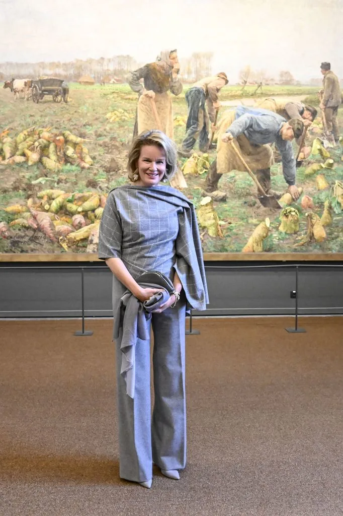 Hoàng hậu Mathilde nói được tiếng Pháp, tiếng Hà Lan, tiếng Anh và tiếng Ý. Bà cũng có thể nói tiếng Tây Ban Nha cơ bản. Ảnh: Shutterstock.