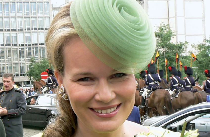 Bà làm việc với tư cách là một nhà trị liệu ngôn ngữ tại phòng khám riêng của mình ở Brussels từ năm 1995 đến 1999. Ảnh: Britannica.