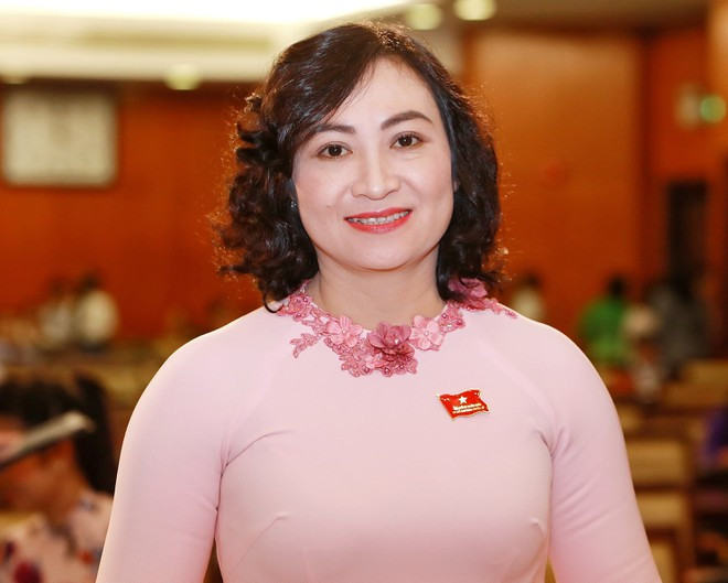 Trước khi được bầu giữ chức Phó Chủ tịch UBND TP HCM, bà Thắng đã nêu chương trình hành động của bản thân. Ảnh: Thanh Niên.