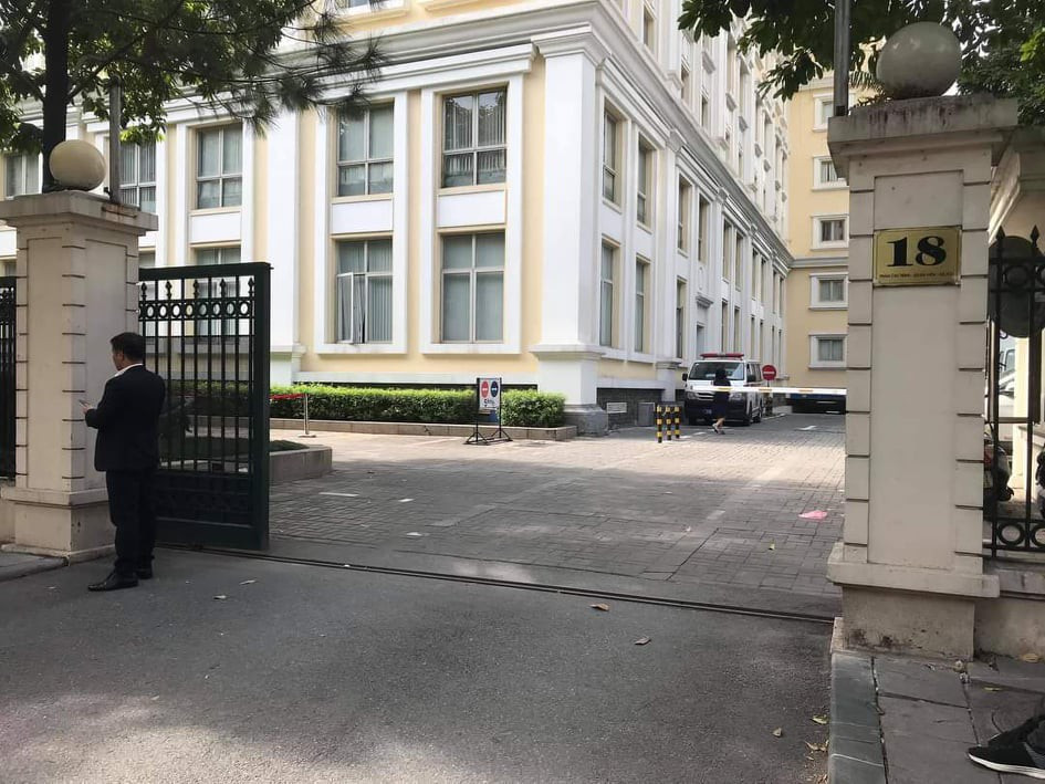 Chan dung Cuc truong Quan ly, giam sat Bao hiem - Phung Ngoc Khanh roi lau