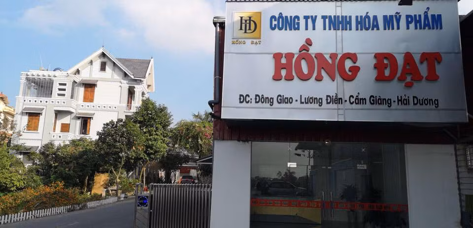 San xuat hang gia nhan hieu, Cty my pham Hong Dat bi xu phat