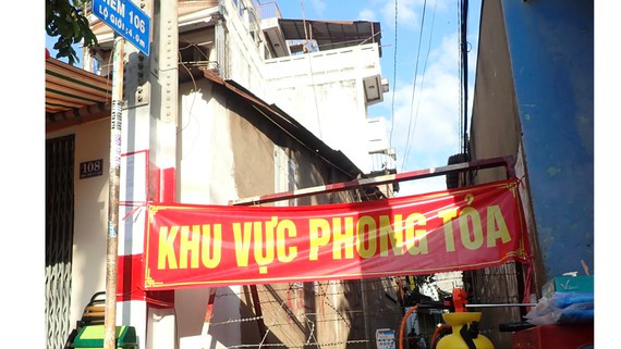 COVID-19: Sinh vien, hoc sinh TP HCM nghi hoc... Tet can ke, xoay so sao?