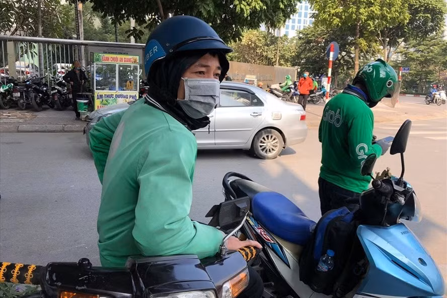 Grab noi gi khi Tong cuc Thue yeu cau Grab can than trong phat ngon?