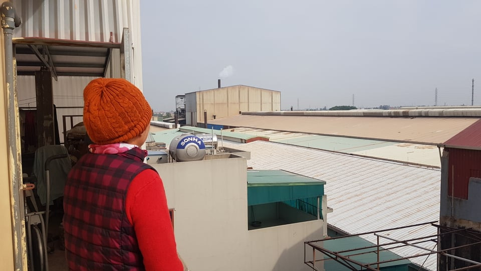 Hai Duong: Dan song canh Cong ty Giay Cam Binh keu than o nhiem-Hinh-7