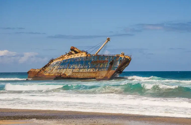 Xác tàu SS American Star đã bị "ăn mòn" từ khi nó dạt vào bờ biển Playa de Garcey ở Fuertaventura thuộc quần đảo Canaria năm 1994.