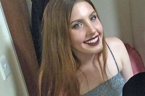 Co gai xinh dep am anh vi bi cuong hiep trong dem Giao thua