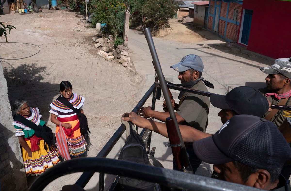 Những vụ giết người kinh khủng xảy ra ở vùng đất nơi rất thuận lợi cho việc trồng cây thuốc phiện, cung cấp cho đường dây mua bán ma túy của Guerrero tới Mỹ, khiến chính phủ Mexico rất đau đầu nhưng chưa có biện pháp gì để giải quyết.