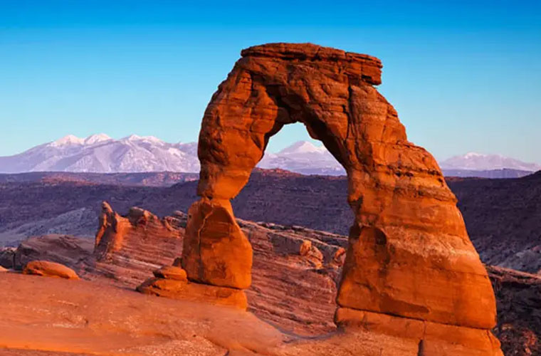 Vườn quốc gia Arches ở Utah là khu vườn điêu khắc của thiên nhiên với hơn 2000 vòm đá được hình thành một cách tự nhiên.