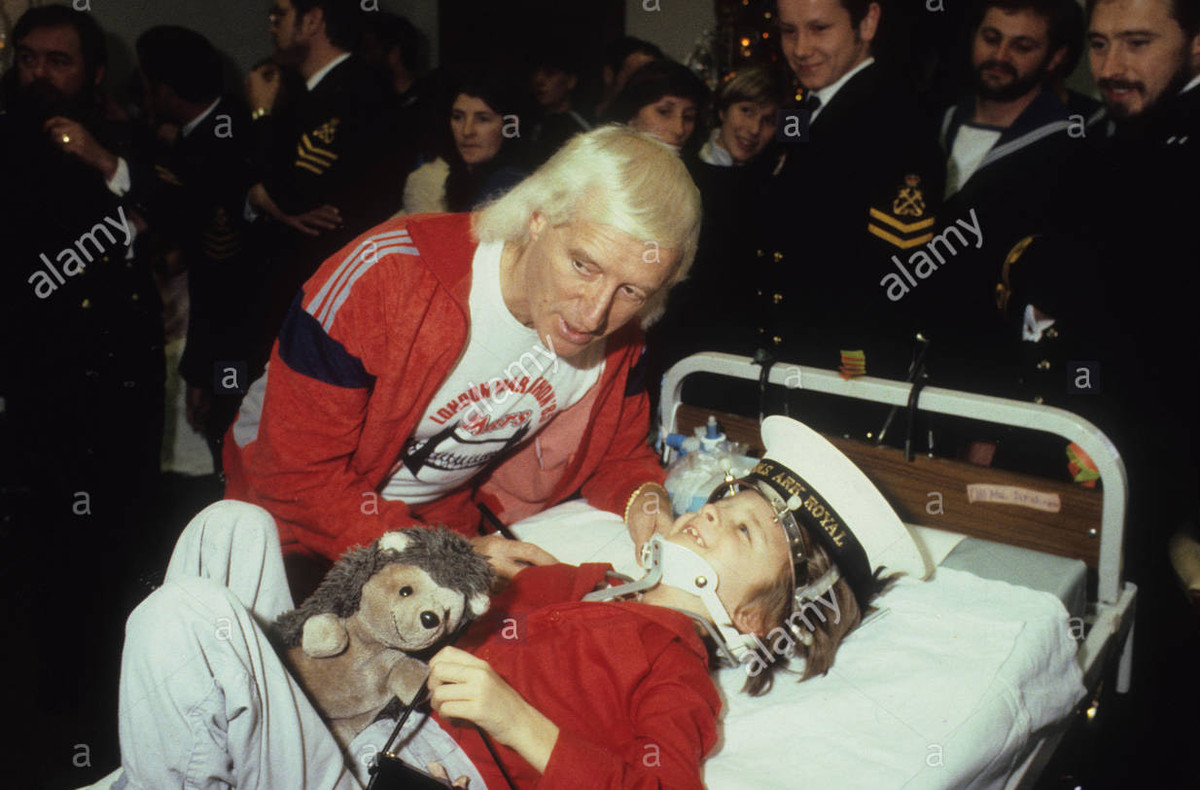 Bằng chứng từ một cuộc điều tra cho thấy Savile còn cố gắng có được một vị trí quyền lực trong công tác tình nguyện ở bệnh viện nhằm tiếp cận được với trẻ em, gồm cả các bệnh nhi ung thư.