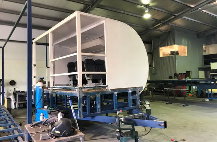 Công ty Tiny House Guys đã mua lại chiếc máy bay này với giá 1.320 USD rồi biến nó thành một căn nhà tí hon.