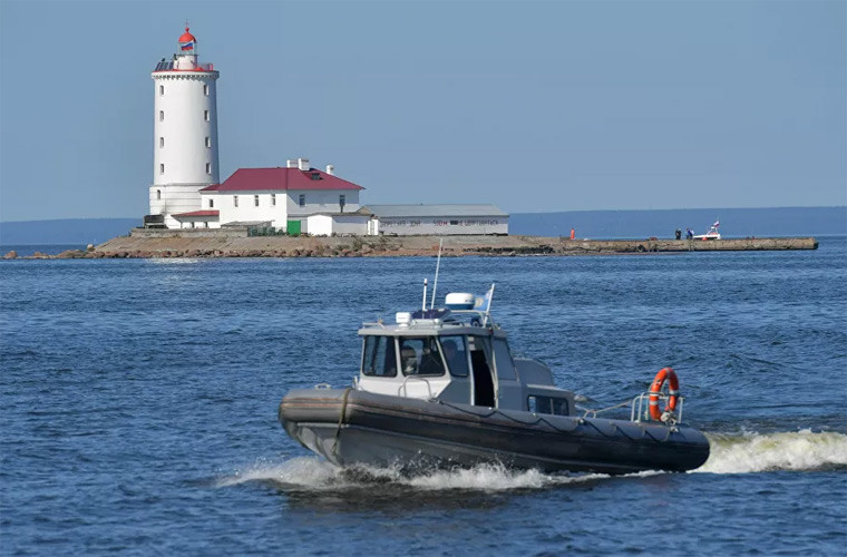 Ngọn hải đăng Tolbukhin ở Vịnh Phần Lan có tuổi đời hơn 300 năm.