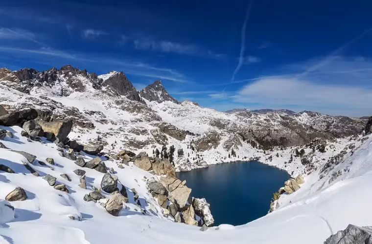 Choang ngop truoc nhung day nui dep nhat nuoc My