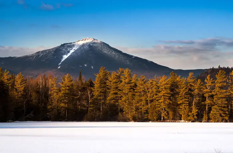 Núi Adirondack ở New York.