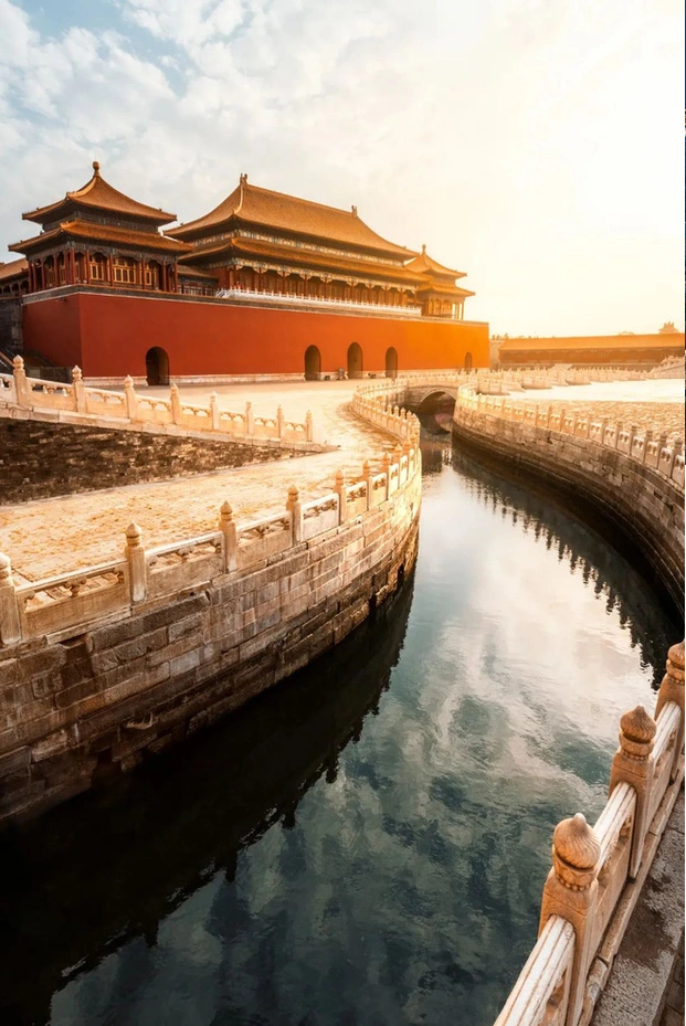 Tử Cấm Thành là tập hợp của 800 cung điện lớn nhỏ. Các cung chính tập trung ở phần nội đình hay còn gọi là hậu cung.