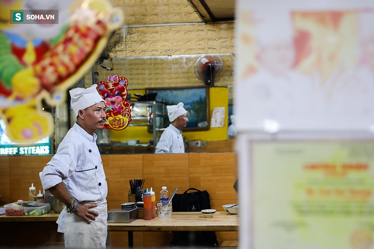 Một điểm đặc biệt khác là anh Thương không bao giờ bán "phở lửa" hay "mì lửa" mang về dù có khách nài nỉ trả giá đến 2 triệu. Anh cho rằng đây là hương vị sống, bán đến tối không hết phải đổ bỏ, không sử dụng đến ngày thứ 2. Mặt khác để khống chế hương vị rất khó, khi mang về không lên hết được hương vị vì anh không đốt lửa được”. Vì thế, anh cho đó là bát mì thất bại và đã thất bại thì không thể bán dù với bất cứ giá nào.