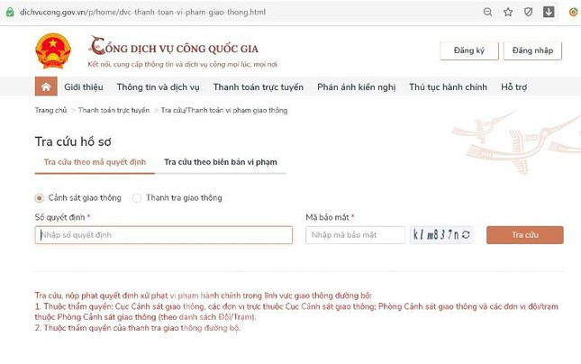 Để người dân thực hiện được hình thức nộp phạt trên, PC08 Hà Nội vừa thông tin: người vi phạm cần đăng ký một tài khoản đăng nhập tại Cổng DVCQG tại địa chỉ: https://dichvucong.gov.vn/p/home/dvc-thanh-toan-vi-pham-giao-thong.html, sau đó thực hiện các bước theo hướng dẫn.