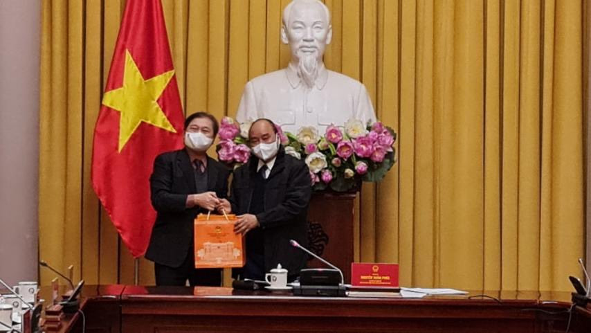 Chu tich nuoc lam viec voi chuyen gia kinh te Hoi khoa hoc Kinh te Viet Nam-Hinh-2