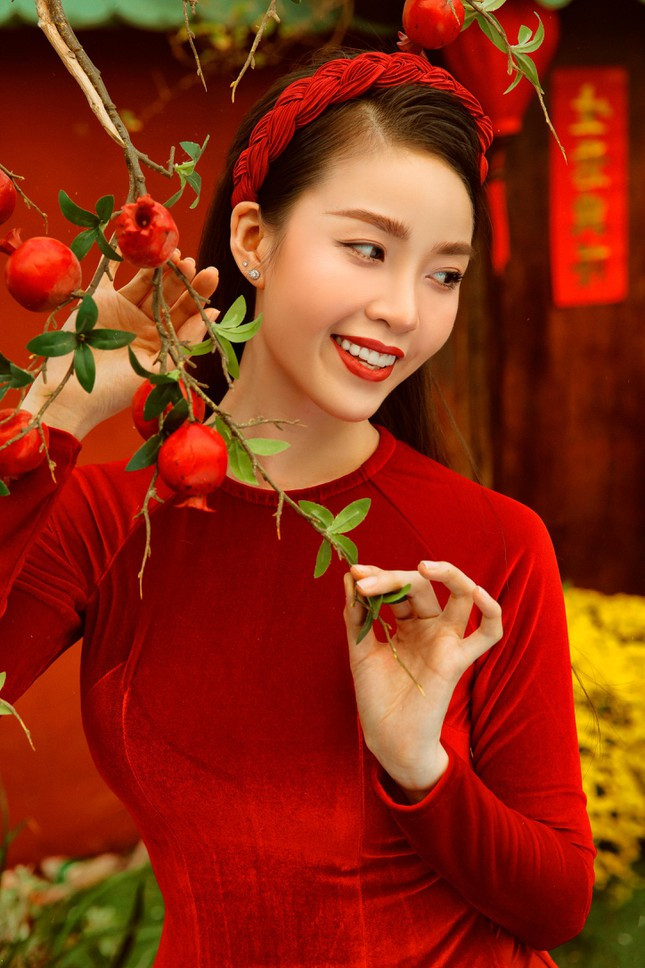 Hoa khôi Cần Thơ mong bình an đến với y, bác sĩ Hoa khoi Can Tho mong binh an den voi y, bac si