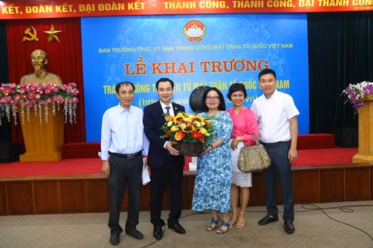 Khai truong Trang thong tin dien tu moi Mat tran To quoc Viet Nam-Hinh-6