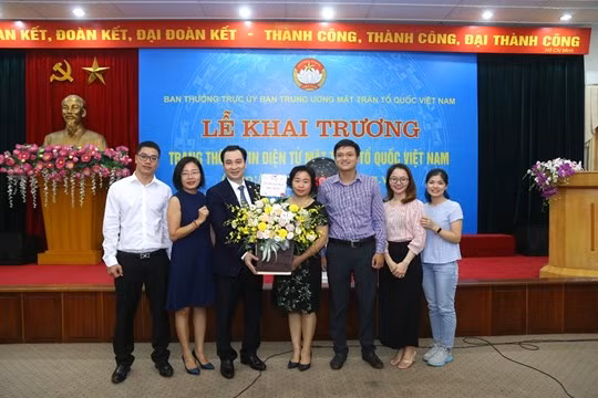 Khai truong Trang thong tin dien tu moi Mat tran To quoc Viet Nam-Hinh-8