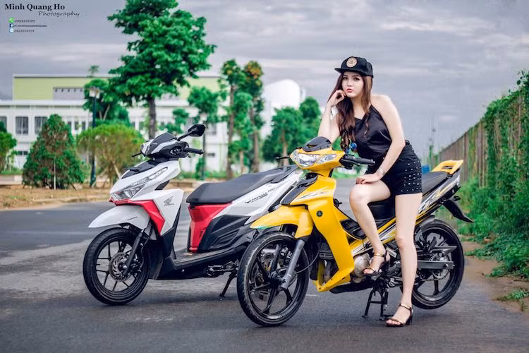 Những thông số kỹ thuật khác của xe vẫn giữ nguyên như trọng lượng 101 kg, bình xăng 5,5 lít, lốp trước 70/90/17 và lốp sau 80/90/17.