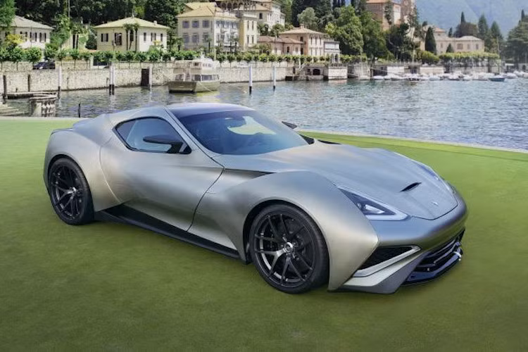 Icona Vulcano Titanium (2,8 triệu USD): Đây là một trong những siêu xe ít tên tuổi nhất trong top 10 này, mặc dù vậy, Icona Vulcano Titanium lại sở hữu cỗ máy ấn tượng ít nhất là trên lý thuyết. Với động cơ V8 siêu nạp công suất 680 mã lực, siêu xe này có khả năng tăng tốc 0-100 km/h chỉ 2,8 giây. Bên cạnh đó, siêu xe này mất hơn 10.000 giờ thực hiện thủ công.