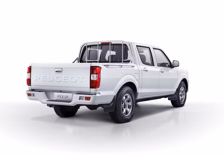 Peugeot sẽ chỉ bán Pick Up ở thị trường châu Phi với giá bán chưa được tiết lộ và duy nhất kiểu thân xe cabin kép. Tuy nhiên do một chiếc xe bán tải Dongfeng Rich tại Trung Quốc có giá khởi điểm chỉ 83.800 NDT (tương đương 278,7 triệu), chính vì vậy Peugeot Pick Up chắc chắn cũng sẽ có giá trong tầm này.